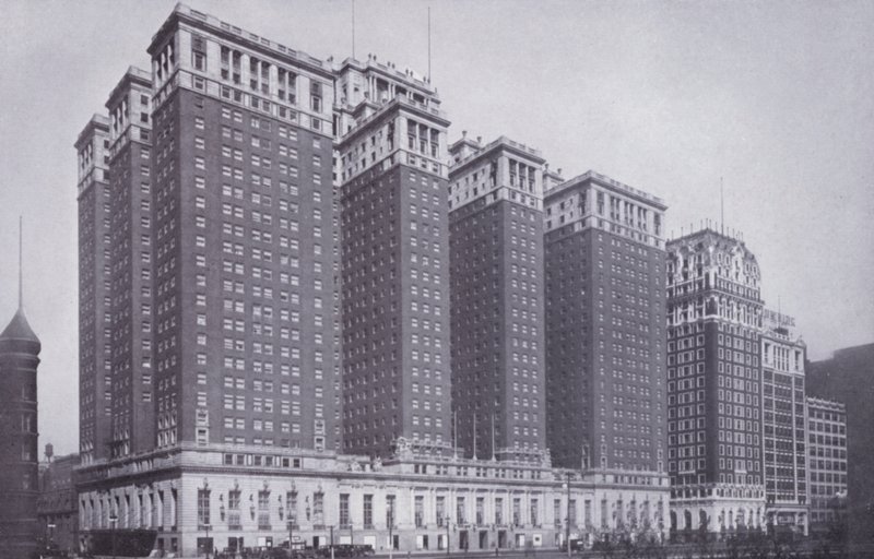 Chicago: The Stevens Hotel, jobb oldalon a Blackstone Hotelrel (f/w fotó) alkotó: American Photographer (after)