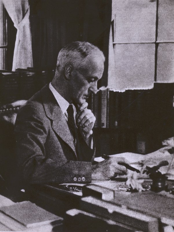Harvey Cushing, idegsebész, portré (f/w fotó) alkotó: American Photographer (after)
