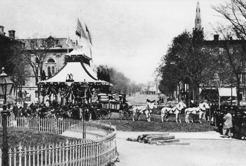 Államban fekszik, Abraham Lincoln elnök, Cleveland, Ohio, 1865. április (f/w fotó) alkotó: American Photographer (after)