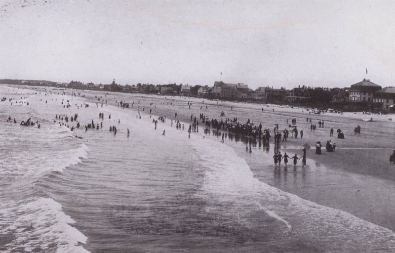 Old Orchard Beach, Maine: Old Orchard Beach (f/w fotó) alkotó: American Photographer (after)
