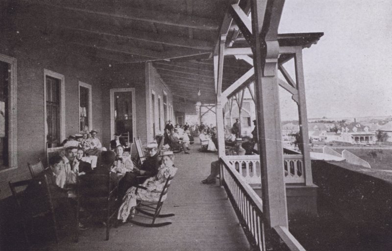 Old Orchard House, Maine: Piazza jelenet (f/w fotó) alkotó: American Photographer (after)