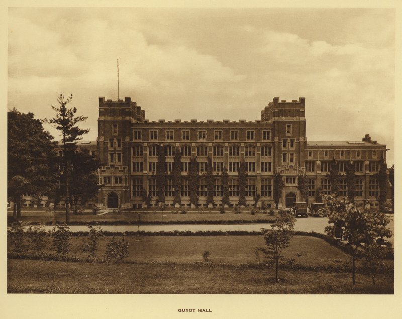 Princeton Egyetem: Guyot Hall (fekete-fehér fotó) alkotó: American Photographer (after)