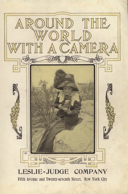 Címoldal-illusztráció A világ körül fényképezőgéppel című filmhez (f/w fotó) alkotó: American Photographer (after)