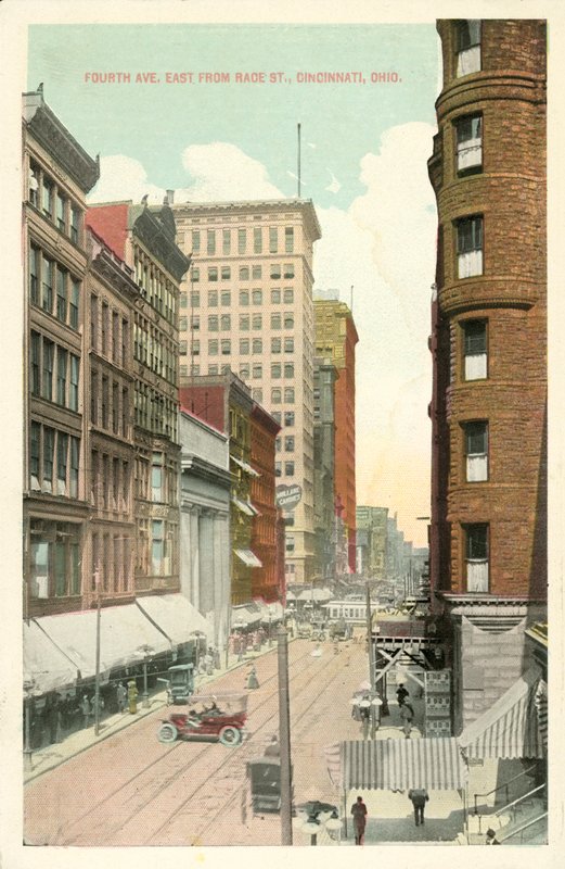 Fourth Avenue, Race Street-től keletre, Cincinnati, Ohio (színes fénykép) alkotó: American Photographer