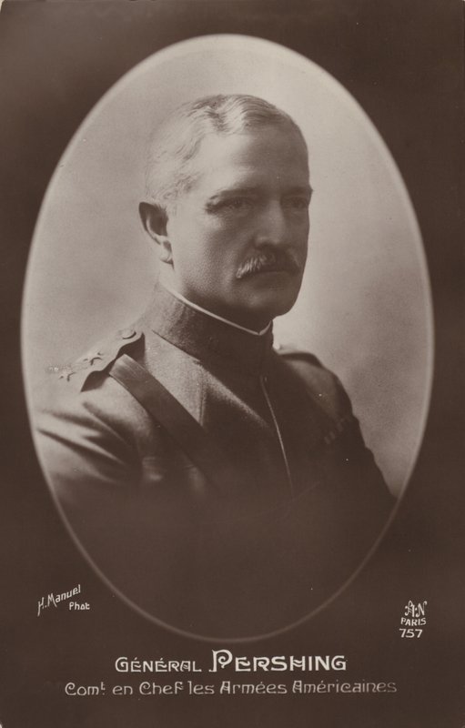 John J Pershing tábornok (fekete-fehér fotó) alkotó: American Photographer