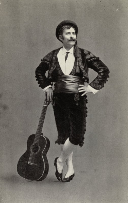 Guiseppe Campanari, mint Figaro, a "Sevillai borbély"-ban (fekete-fehér fotó) alkotó: American Photographer