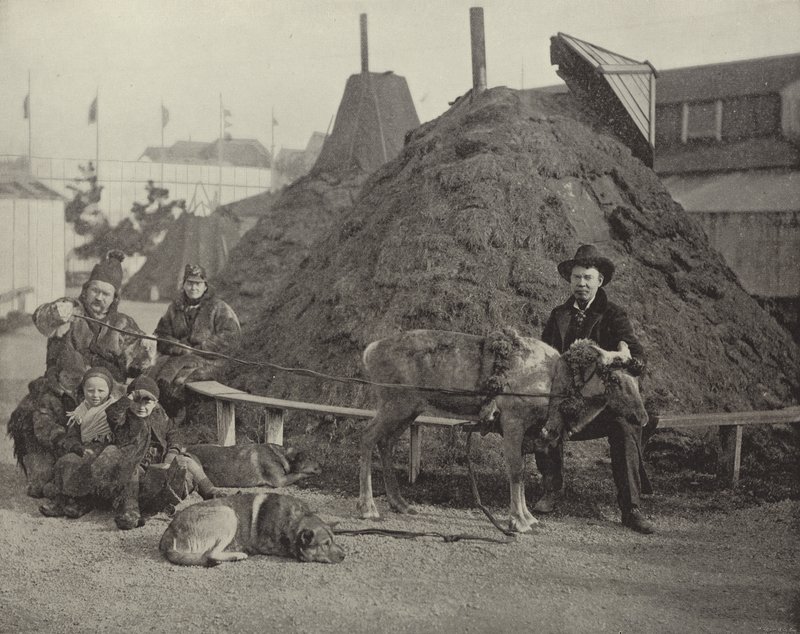 A lappföldi falu belső képe alkotó: American Photographer