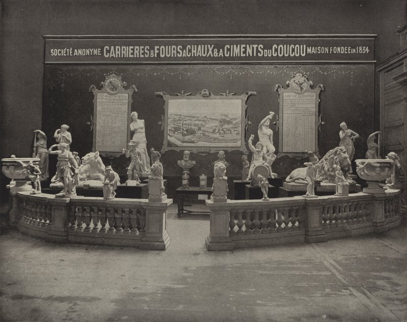 Cement szobor alkotó: American Photographer
