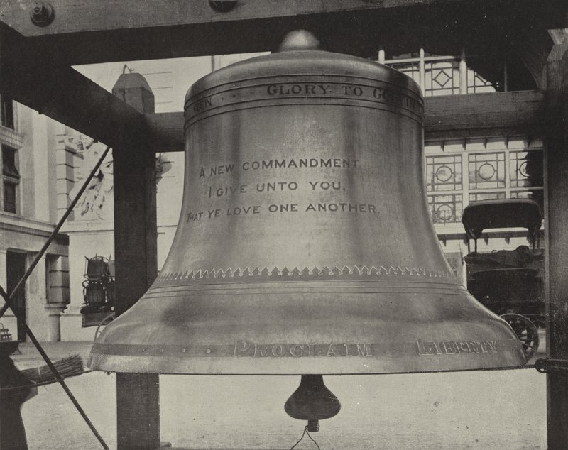 A New Liberty Bell alkotó: American Photographer