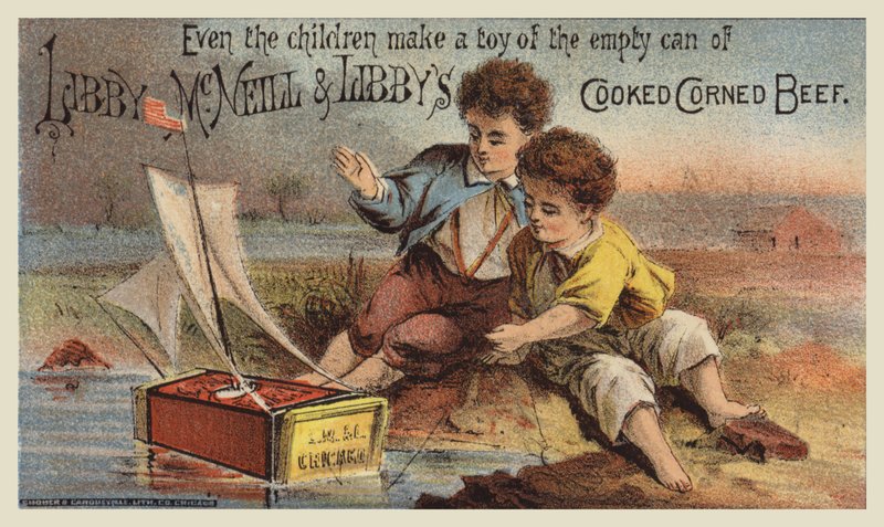 Fiúk játszanak a Corned Beef Tin vitorláshajóval alkotó: American School