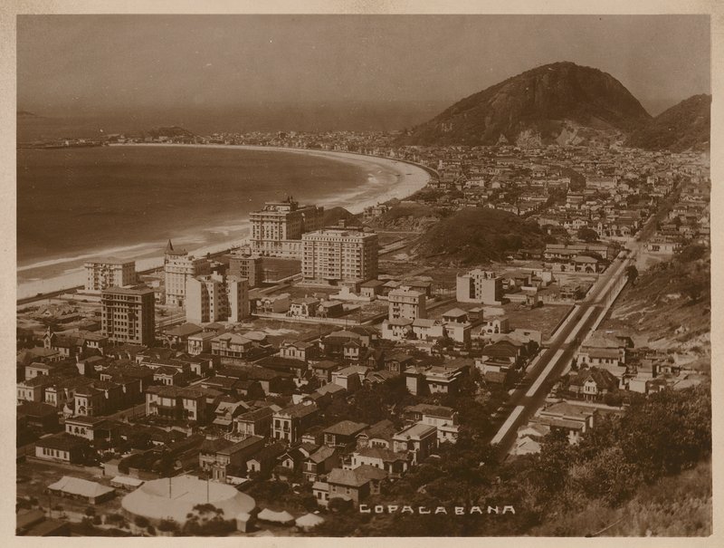 Copacabana, Rio de Janeiro (fekete-fehér fotó) alkotó: Brazilian Photographer