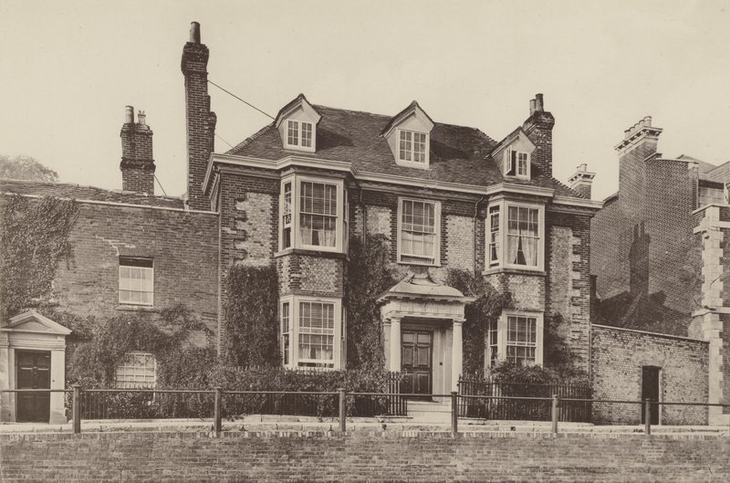 Ház a felvonuláson, Arundel, Sussex alkotó: Charles Latham