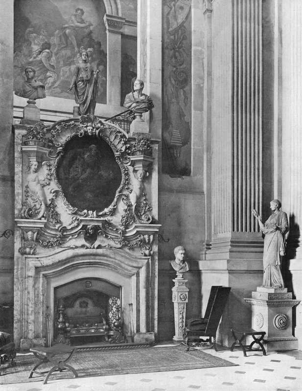 A kéménydarab a teremben alkotó: Charles Latham