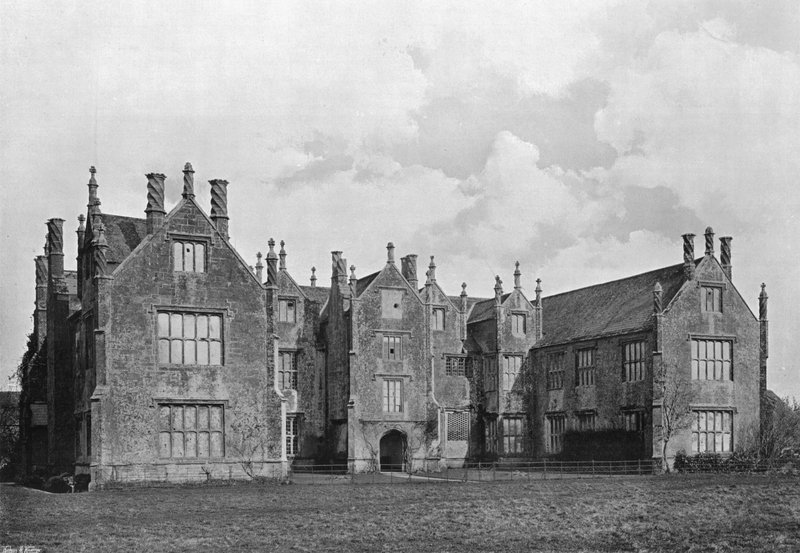 The Entrance Front, Barrington Court, Somerset alkotó: Charles Latham