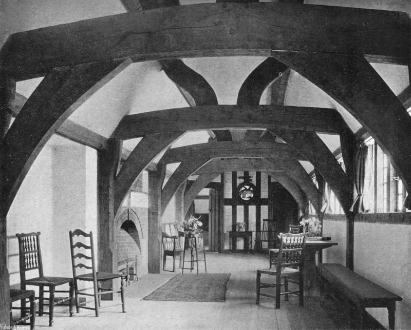 A galéria alkotó: Charles Latham