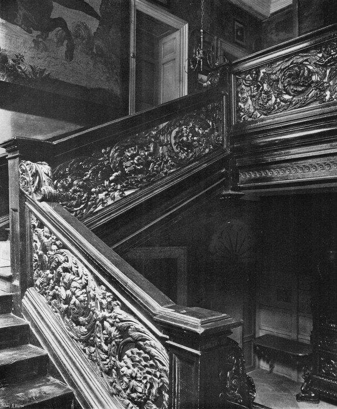 A Grand Stairway alkotó: Charles Latham