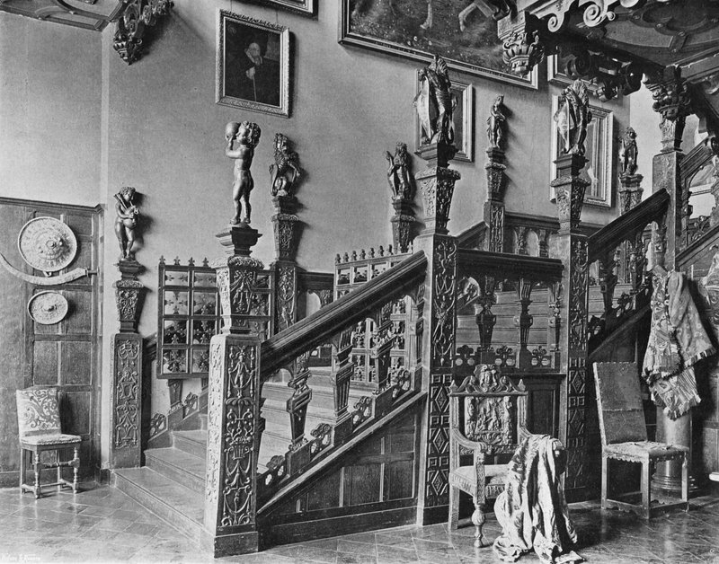 A Grand Stairway Ascent alkotó: Charles Latham