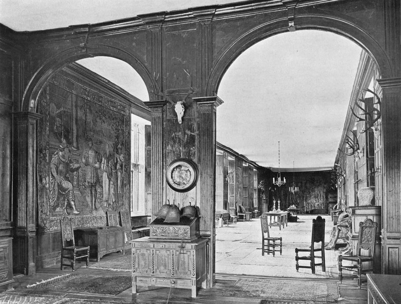 A Hosszú Galéria alkotó: Charles Latham