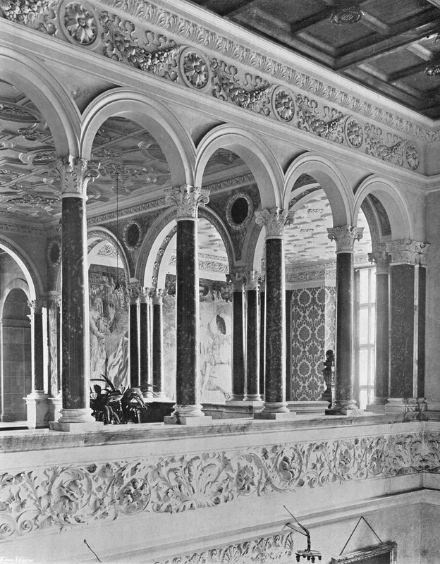 A South-West Galéria alkotó: Charles Latham