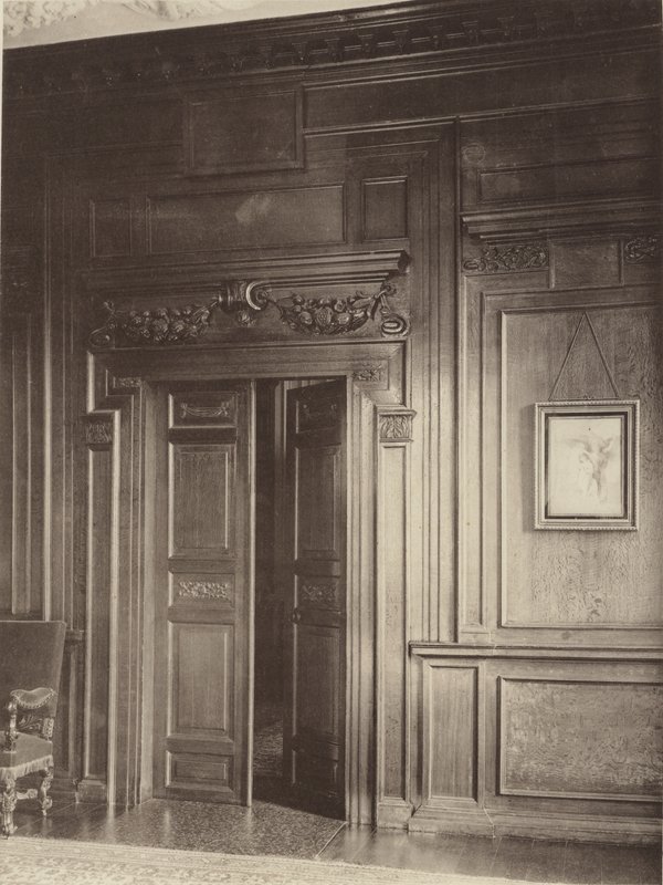 Thorpe Hall, Grantham, Ajtó és lambéria az étkezőben alkotó: Charles Latham