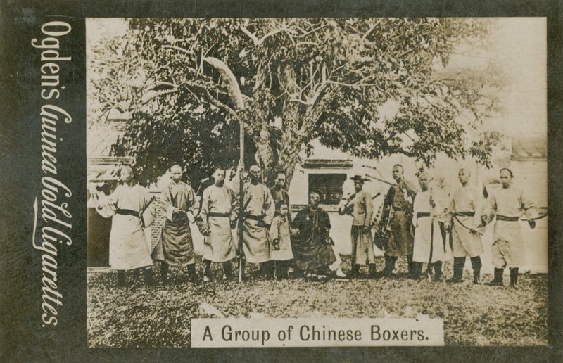 Egy csoport kínai boxer alkotó: Chinese Photographer