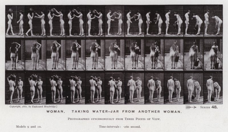 Mozgó emberalak: Nő, vizeskorsót vesz egy másik nőtől (f/w fotó) alkotó: Eadweard Muybridge