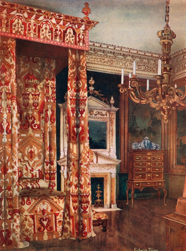 Anna királynő ágya. Fiókos szekrény állványon. Fából készült kandeláber alkotó: Edwin John Foley