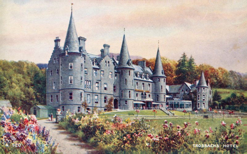 Trossachs Hotel alkotó: English School