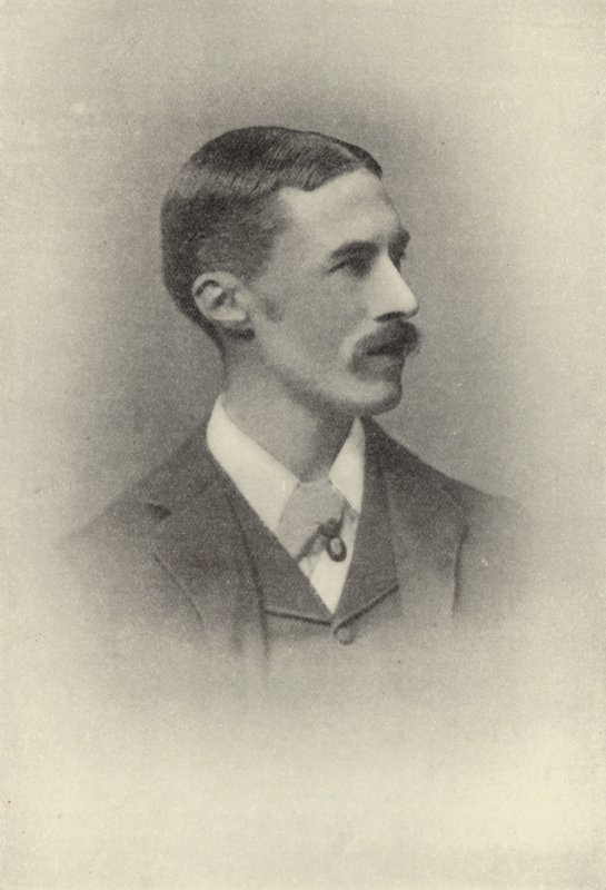 A E Housman, Londonban 1896 (f/w fotó) alkotó: English Photographer