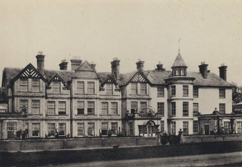 Aldeburgh, Wentworth Castle Hotel (f/w fotó) alkotó: English Photographer