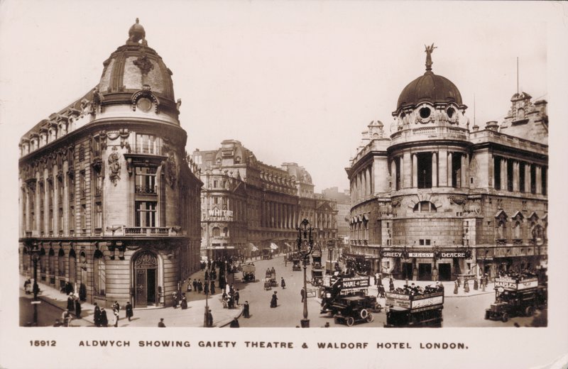 Aldwych, London, Gaiety Színház, Waldorf Hotel (fekete-fehér fotó) alkotó: English Photographer