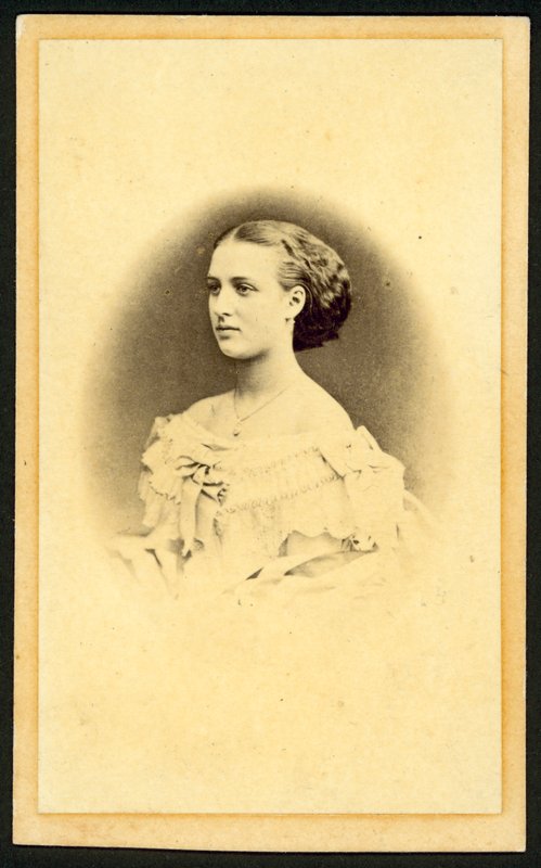 Alexandra, walesi hercegnő alkotó: English Photographer