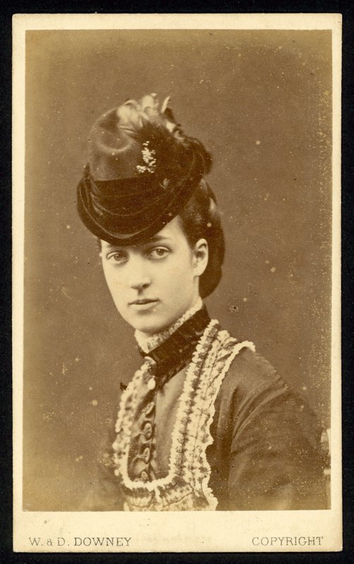 Alexandra, walesi hercegnő alkotó: English Photographer