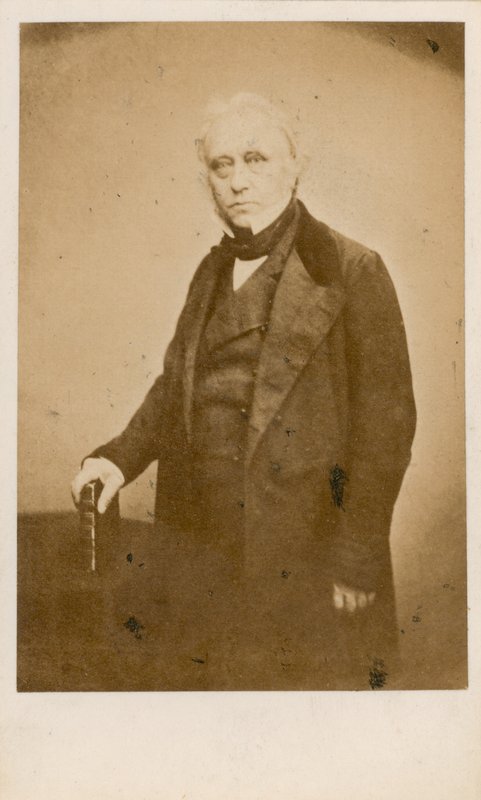 Macaulay báró alkotó: English Photographer