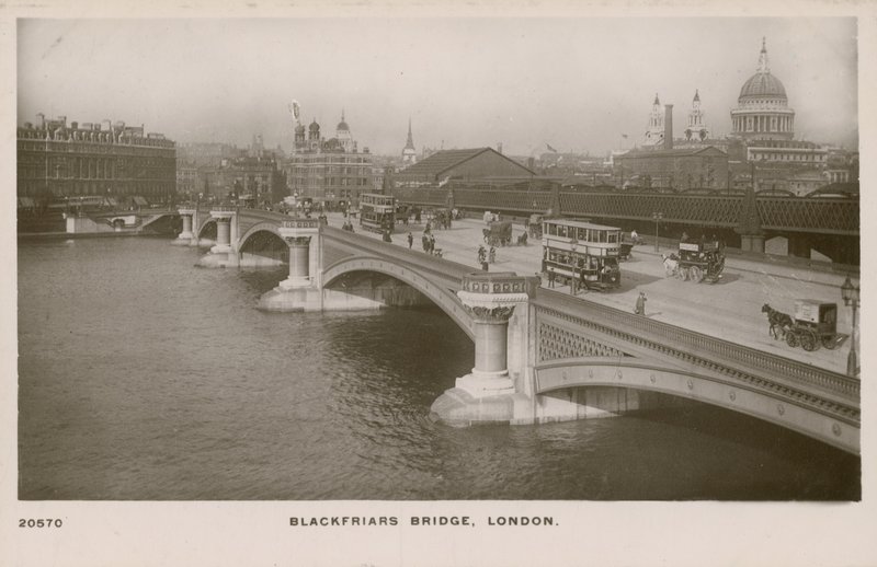Blackfriars Bridge, London alkotó: English Photographer