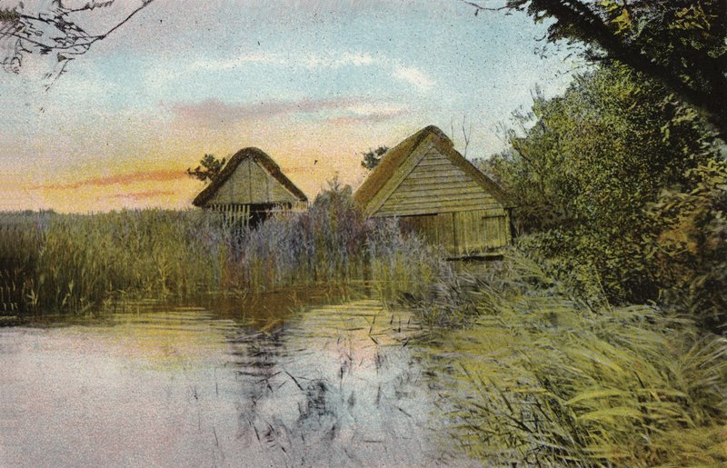 Csónakházak, Horsey Mere alkotó: English Photographer