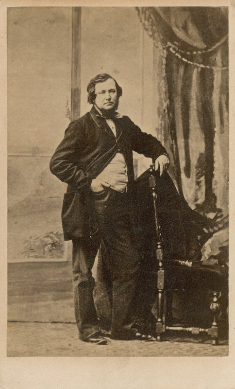 Charles William Shirley Brooks, a Punch szerkesztője alkotó: English Photographer