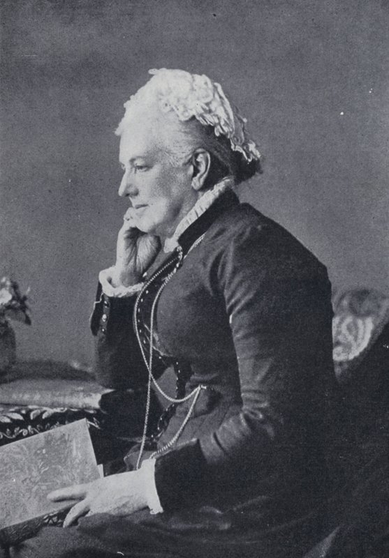 Charlotte Mary Yonge (fekete-fehér fotó) alkotó: English Photographer