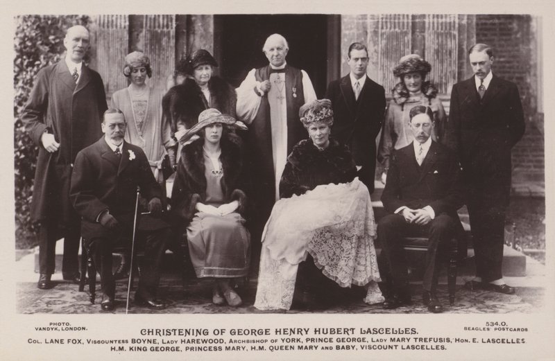 George Henry Hubert Lascelles keresztelője alkotó: English Photographer