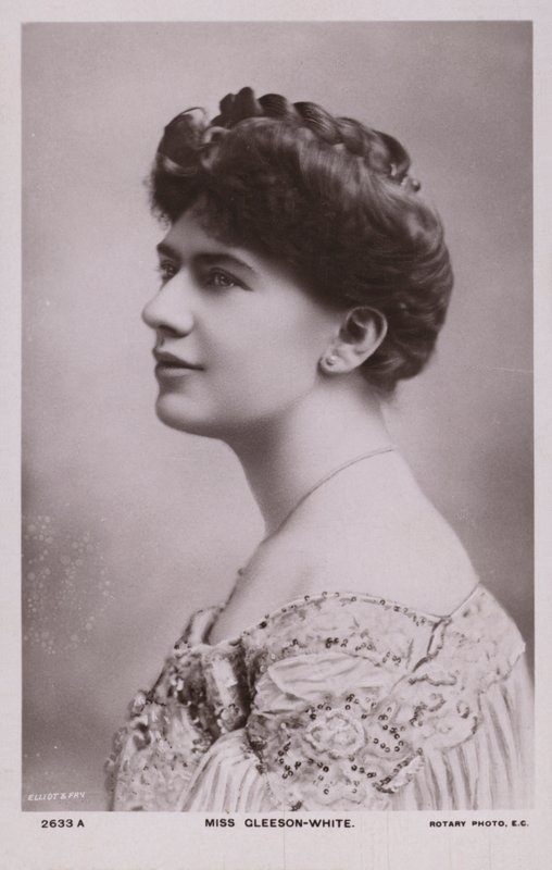 Cicely Gleeson-White, angol szoprán alkotó: English Photographer