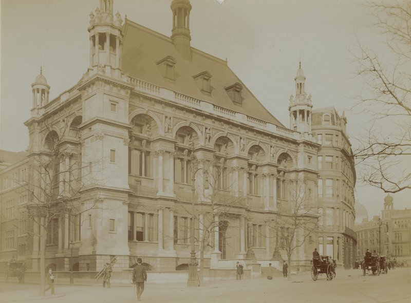 City of London School, Thames Embankment alkotó: English Photographer