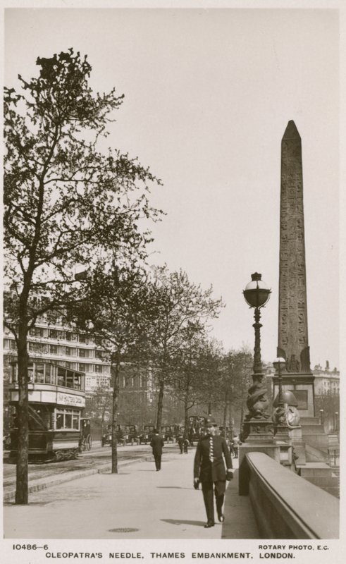 Cleopatras Needle, Thames Embankment, London alkotó: English Photographer