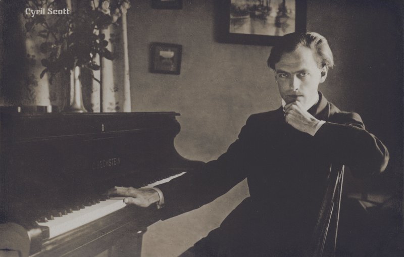 Cyril Scott, angol zeneszerző, író és költő (f/w fotó) alkotó: English Photographer