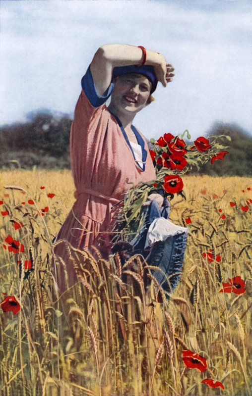 Éva legszebb lánya – Az angol lány (színes fotó) alkotó: English Photographer