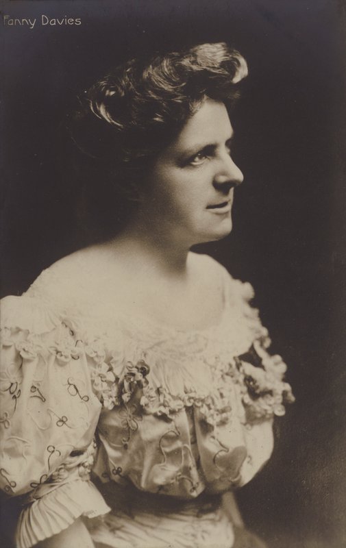 Fanny Davies, brit zongoraművész alkotó: English Photographer