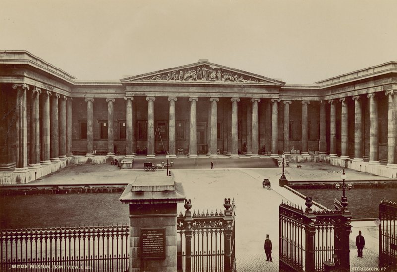 A British Museum elölnézete alkotó: English Photographer