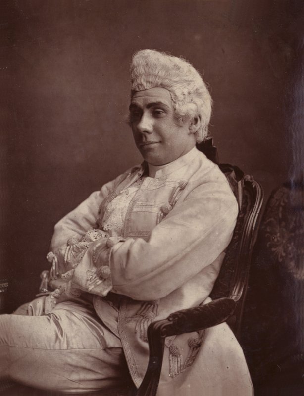 G. W. Anson (mint Sir Howard Jelly) alkotó: English Photographer