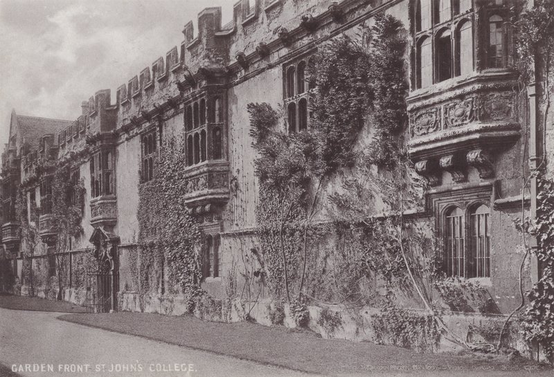 Garden Front St Johns College alkotó: English Photographer