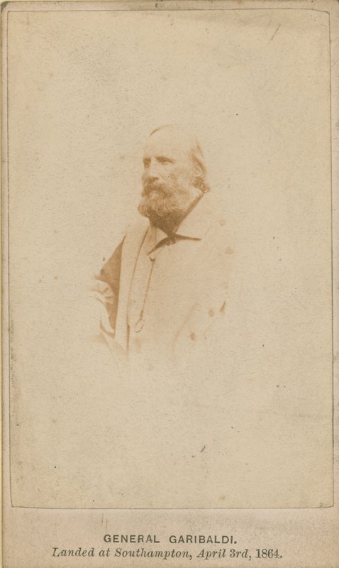 Garibaldi alkotó: English Photographer