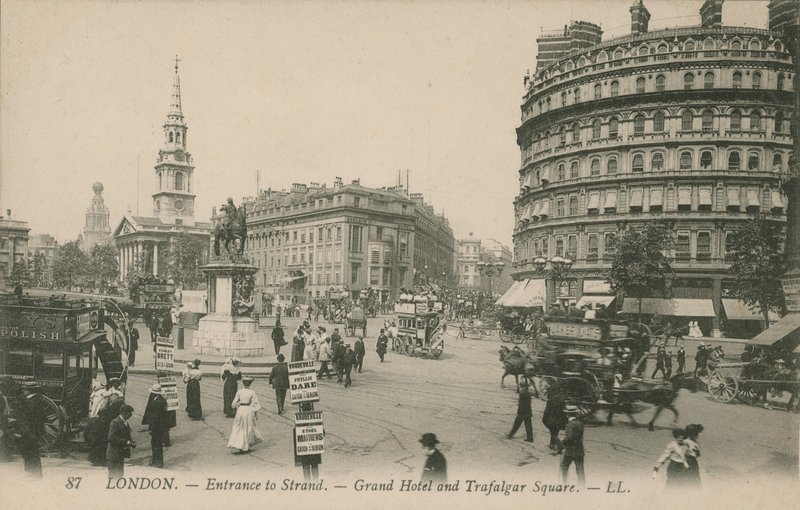 Grand Hotel és Trafalgar Square, London alkotó: English Photographer